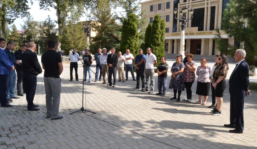 “Açıq mikrofon”a üz tutan Tərtər rayonunun abonentləri müraciətlərini səsləndirdi