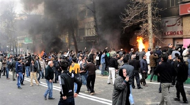 İranda öldürülən etirazçıların sayı 400-ü ötüb