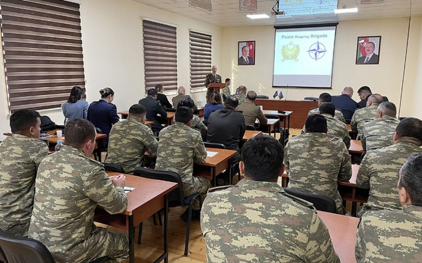 NATO nümayəndələri Azərbaycan Ordusunun döyüş texnikası ilə tanış olublar