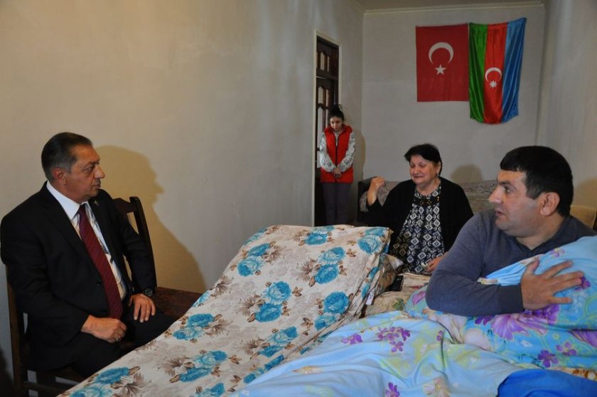 Deputat Vətən müharibəsi qazisini evində ziyarət edib-FOTOLAR