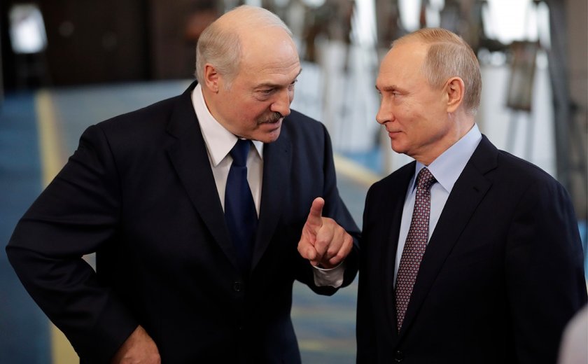 Lukaşenko Putinin qəzəbindən necə xilas ola bilər?