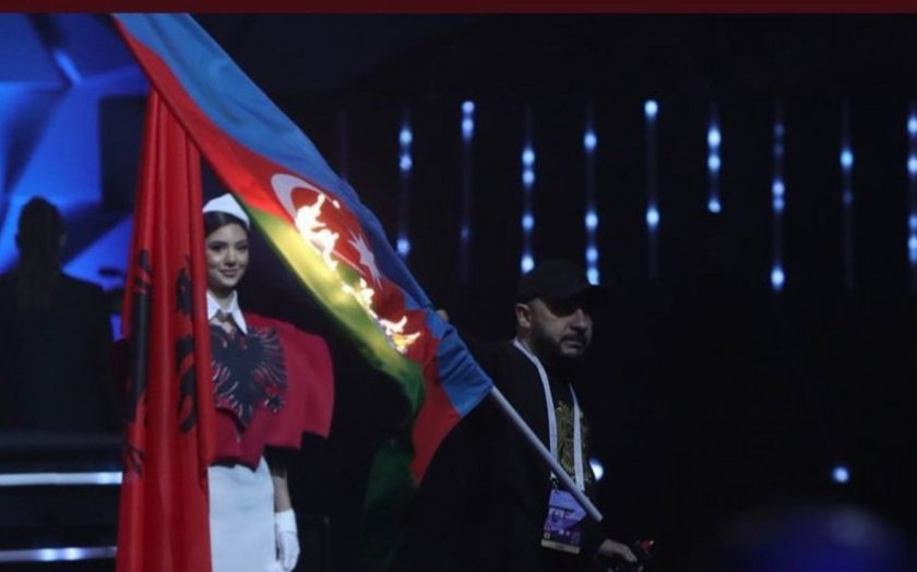 Azərbaycan İrəvanda bayrağımızı yandıran ermənini beynəlxalq axtarışa verib