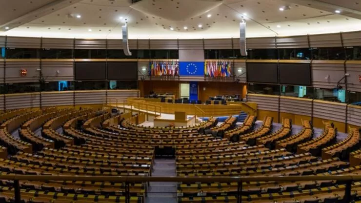 Avropa Parlamenti Macarıstanın sədrlik hüququnu əlindən aldı