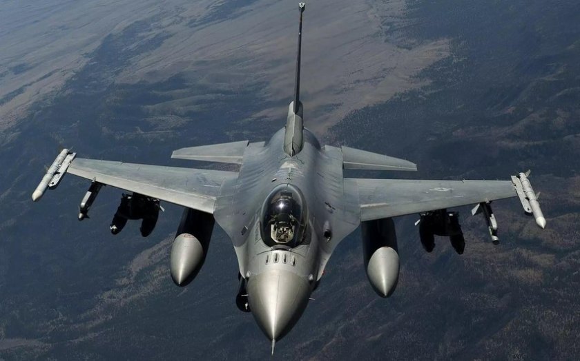 Ermənipərəst senator Türkiyəyə “F-16”ların tədarükünə mane ola bilər