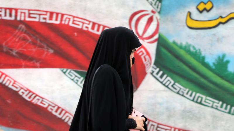 İranda “əxlaq polisi” hicabla bağlı yalnız xəbərdarlıq edəcək