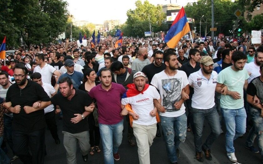 Ermənistan müxalifəti yanlış taktika seçib