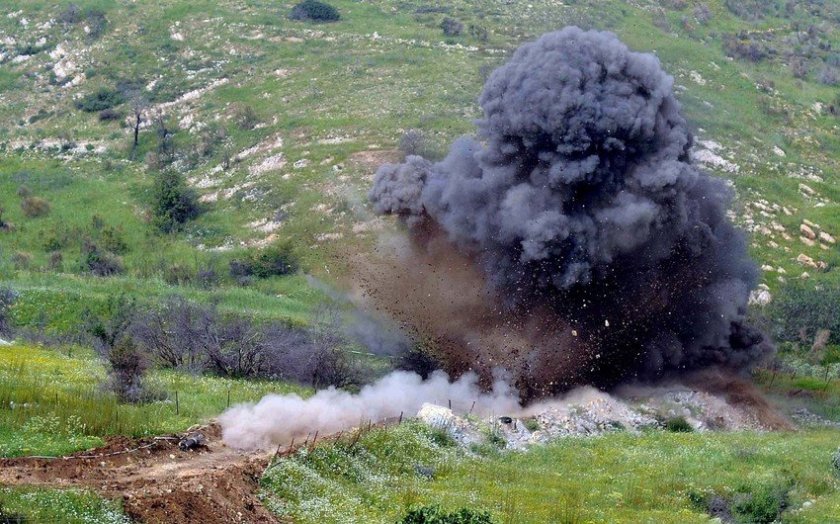 Qanunsuz erməni silahlı dəstələrinin təxribatı nəticəsində hərbi qulluqçumuz minaya düşüb