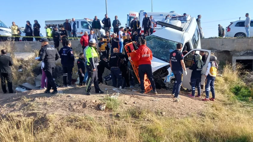 Türkiyədə ağır yol qəzası, çoxlu sayda yaralı var