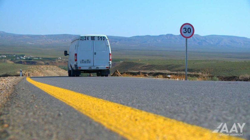 Hacıqabulda 39 km uzunluğa malik 8 kəndin yolu yenidən qurulub-VİDEO