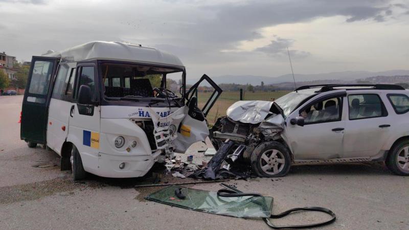 Türkiyədə daha bir avtobus qəzas, 11 yaralı
