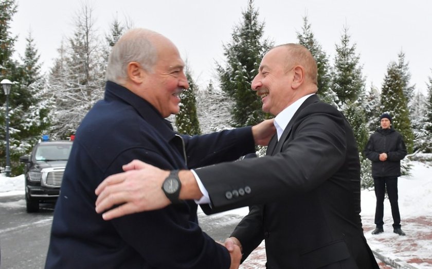 Prezident İlham Əliyev Lukaşenko ilə görüşüb