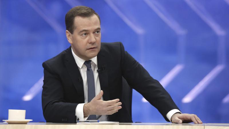 Medvedev: "NATO ilə 3-cü Dünya Müharibəsinə çevrilə biləcək münaqişə təhlükəsi var"