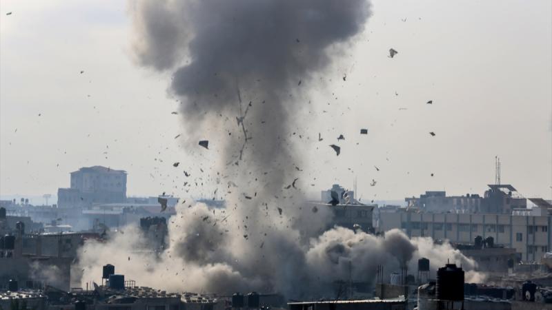 Qəzzada yaşayış binasını bombalandı, çoxlu sayda ölən var