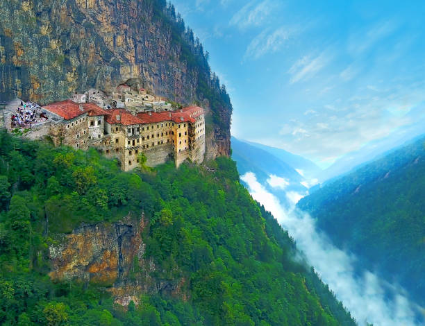 Keçən il Trabzona 1 milyon 319 min 299 turist səyahət edibib