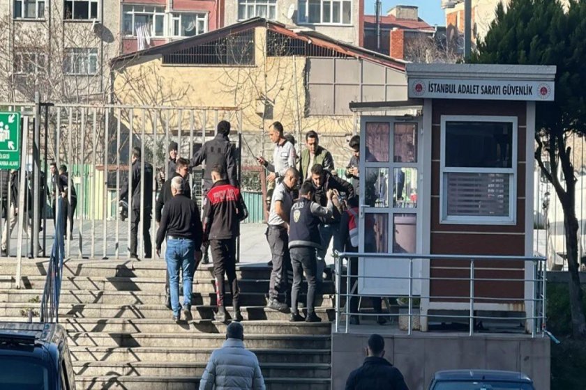Türkiyədə məhkəmə binasına silahlı hücum olub, 2 nəfər ölüb, 5 nəfər yaralanıb