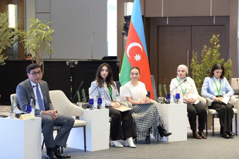 "Baku Decides” Gənclərin I İqlim Danışıqları” beynəlxalq konfransı nazirlər paneli ilə davam edib
