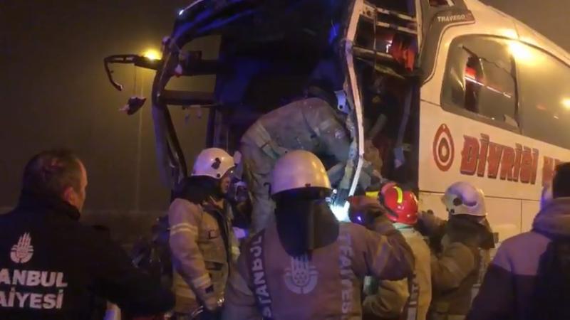 Türkiyədə avtobus qəzası, çoxlu sayda yaralı var