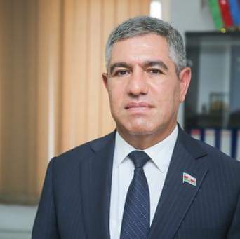 Vüqar Bayramov deputat fəaliyyəti ilə bağlı hesabat verdi