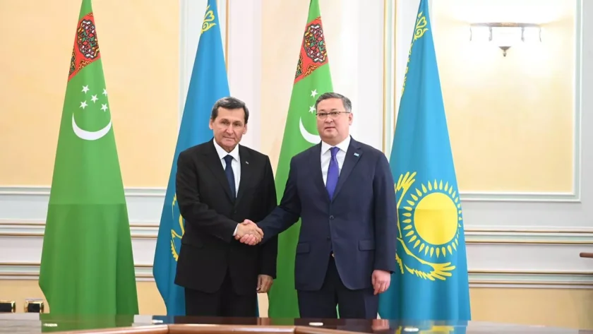 Qazaxıstan və Türkmənistan ticarət dövriyyəsini 1 milyard dollara çatdırır