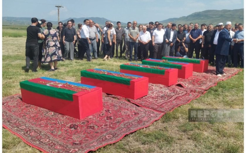 Xocalıda Birinci Qarabağ müharibəsinin daha beş şəhidi dəfn edilib