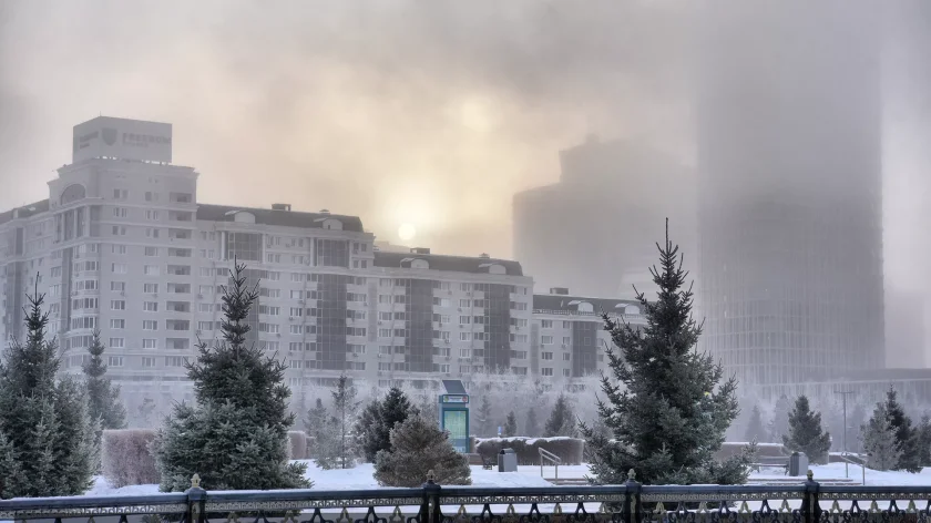 Qazaxıstanın 19 böyük şəhərindən 11-i çirklənib