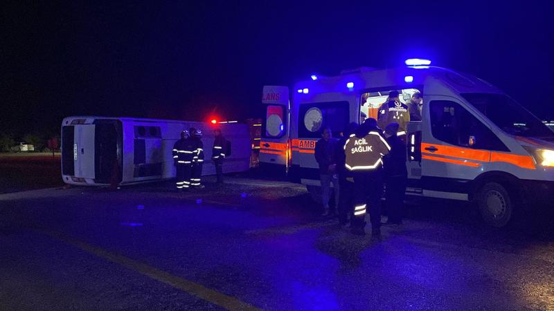 Türkiyədə avtobus aşıb, yaralılar var