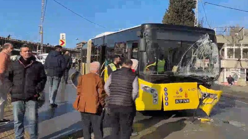 Sərnişin avtobusu qəzaya uğradı, çoxlu sayda yaralı var