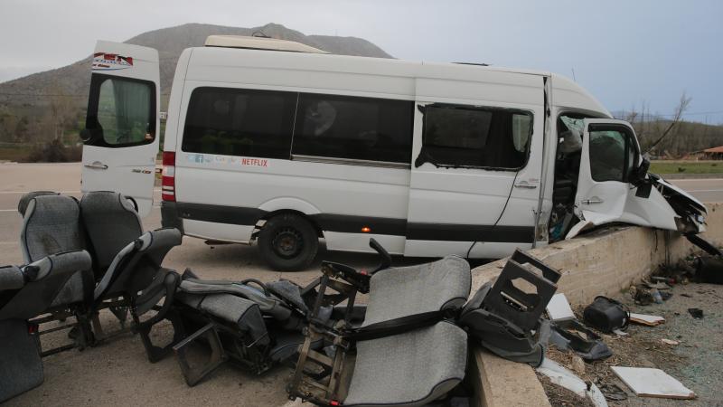 Sərnişin avtobusu qəzaya uğradı, yaralılar var