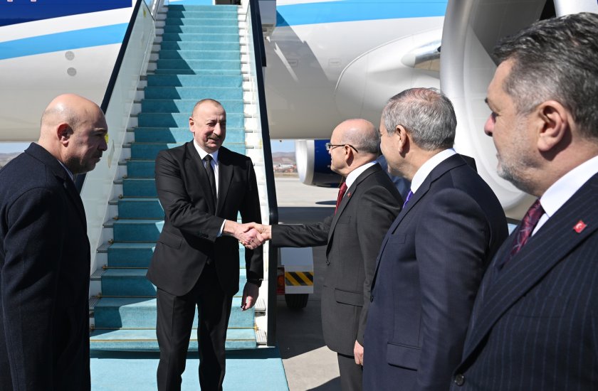 İlham Əliyev Ankaraya işgüzar səfər edib