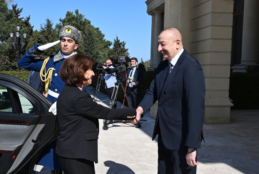 Şimali Makedoniya Prezidentinin rəsmi qarşılanma mərasimi olub