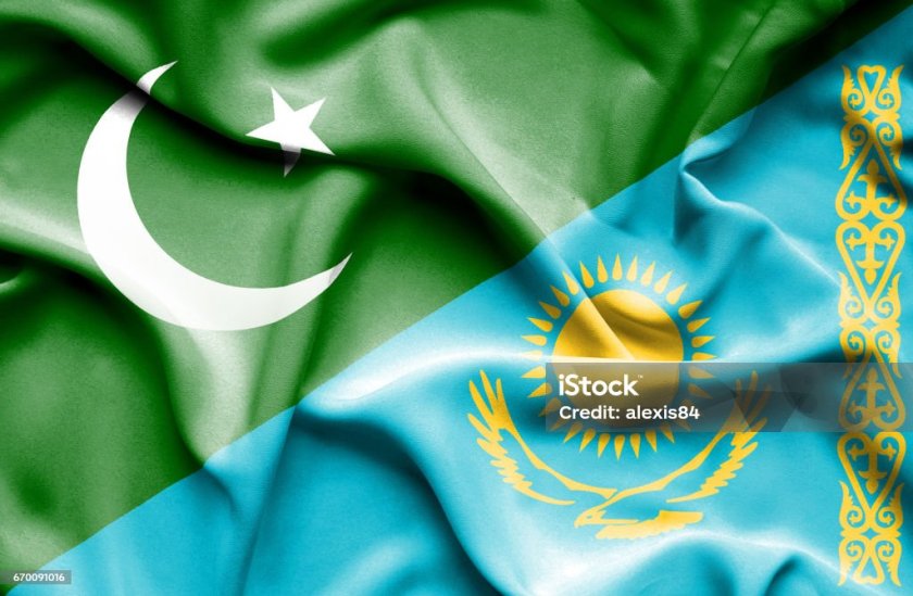 Qazaxıstan Pakistanla müdafiə və hərbi təhsil sahəsində əməkdaşlığı inkişaf etdirəcək
