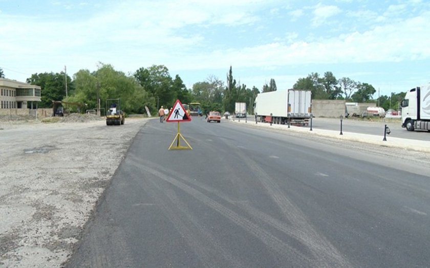 Bakı-Xudat və Xudat-Bakı yolu standartlara cavab vermir