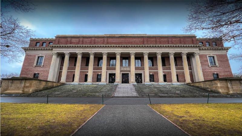Tramp Harvard Universiteinə ayrılan 2,2 milyard dollar yardımı dondurdu