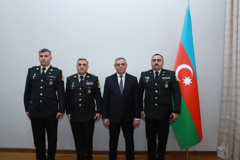 Xidmətin hərbi qulluqçularına medallar təqdim edilib