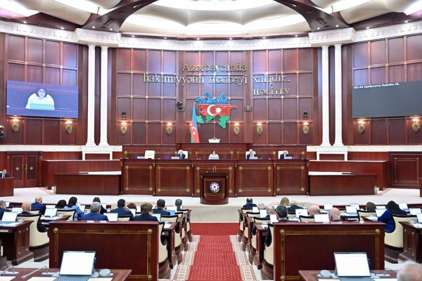 Milli Məclis İlham Əliyev və Mehriban Əliyevanı Müstəqillik Günü münasibətilə təbrik edib