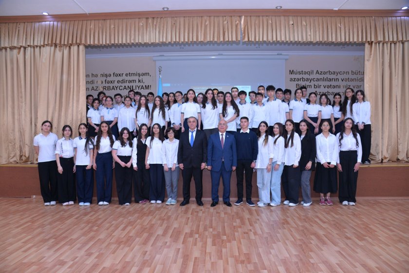 “Öz Vətənimizin himnini oxuduğunuz üçün xoşbəxtsiniz”- millət vəkili Anar İsgəndərov