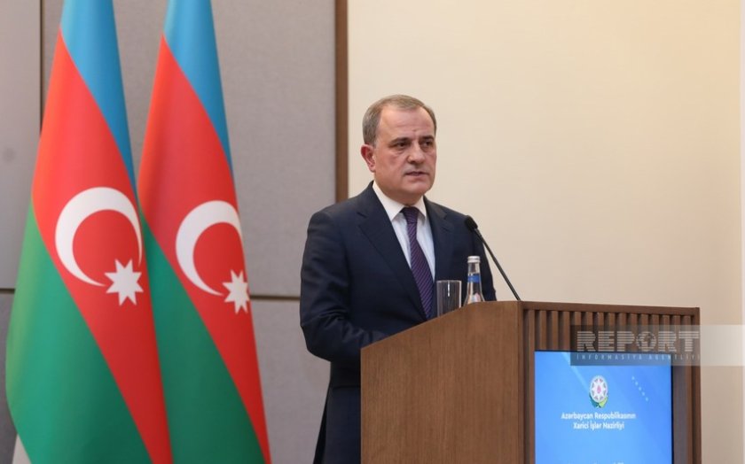 Ceyhun Bayramov İraqa rəsmi səfərə gedib