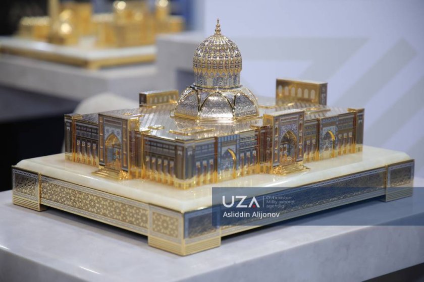 Azərbaycan Özbəkistanda keçirilən sərgidə təmsil olunur