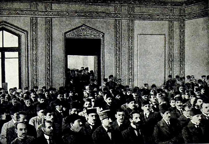 Şərqin ilk demokratik, hüquqi, dünyəvi parlament respublikası