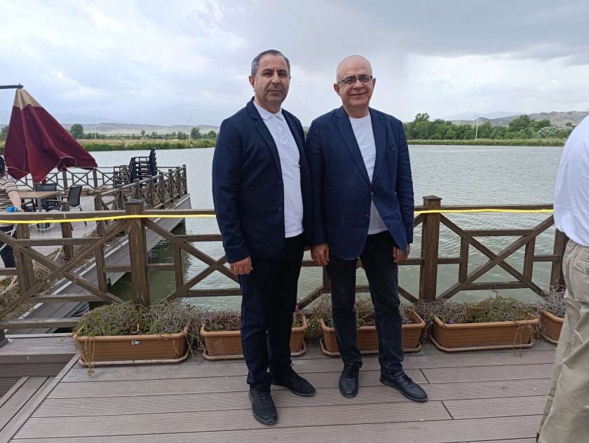 İdarəetmədə iqtidarla yanaşı müxalifət də iştirak edir