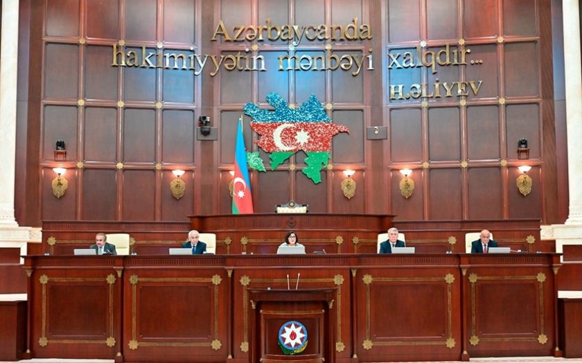 Milli Məclisin növbədənkənar sessiyasının daha bir iclası keçirilib