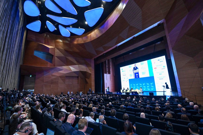 30-cu Yubiley Bakı Enerji Forumu öz işinə başladı