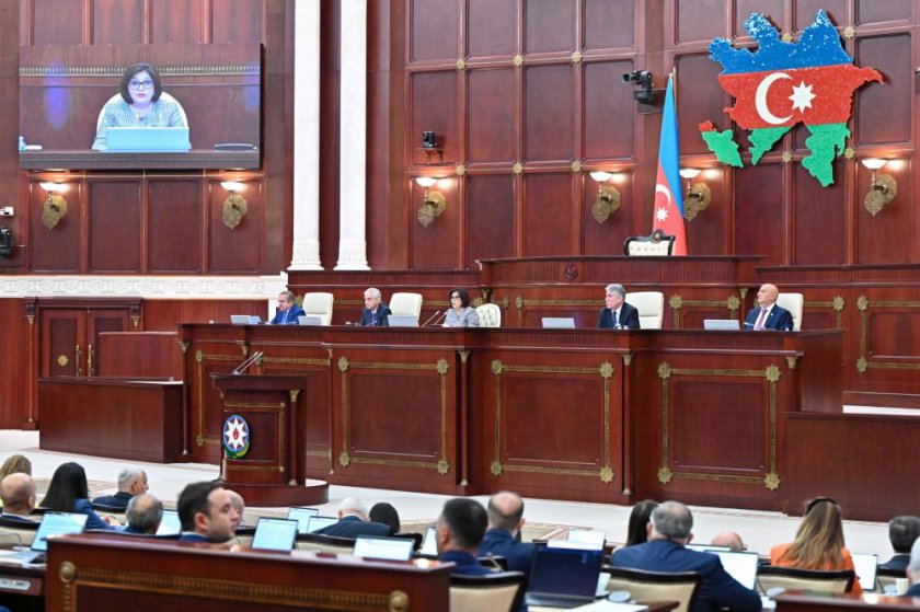 Milli Məclisin növbədənkənar sessiyası keçirilib