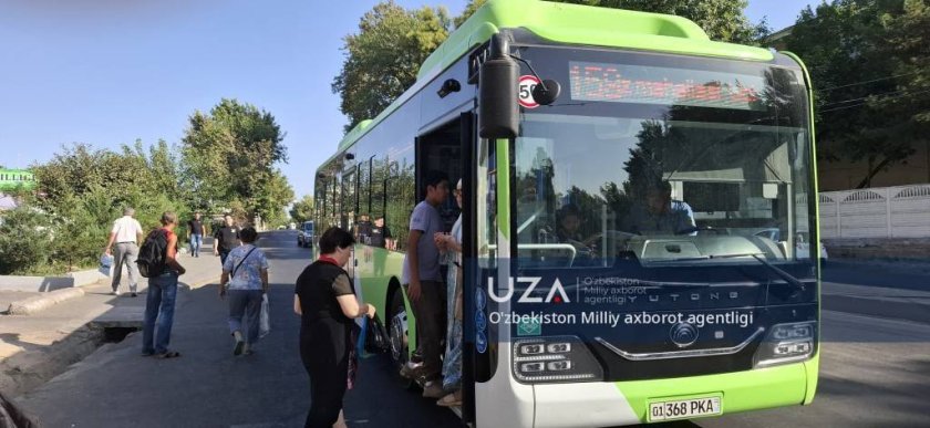 Özbəkistanda avtobuslardan pulsuz istifadə edənlərin sayı artır