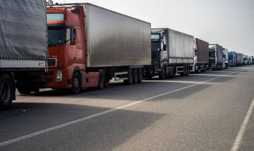 Özbəkistan və Moldova arasında tranzit yük daşımaları icazəsiz həyata keçiriləcək