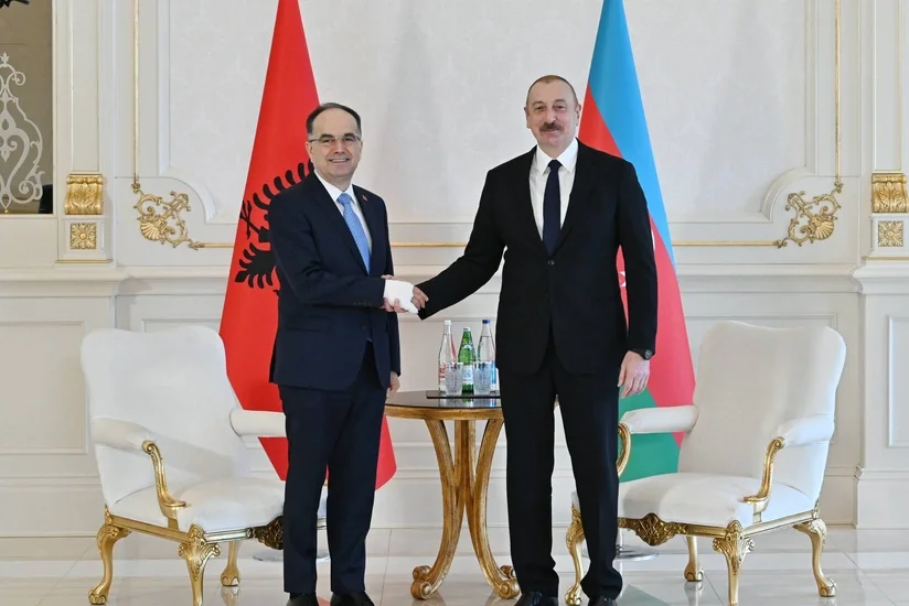 İlham Əliyev albaniyalı həmkarını milli bayram münasibətilə təbrik edib