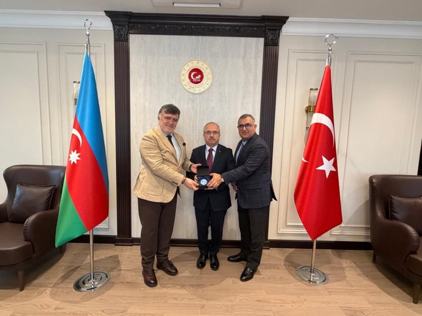 Azərbaycan Mediasiya Şurasının sədri Türkiyə səfiri ilə görüşüb