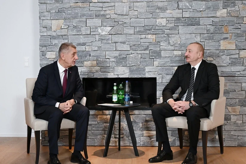 Azərbaycan Prezidenti və Çexiya Baş naziri bir-birilərini qarşılıqlı səfərə dəvət ediblər