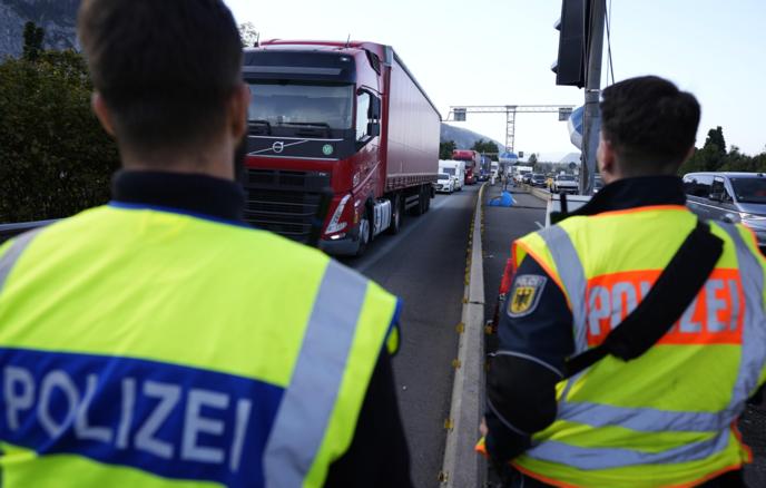 Polşa vətəndaşları kütləvi şəkildə Almaniyanı tərk edirlər