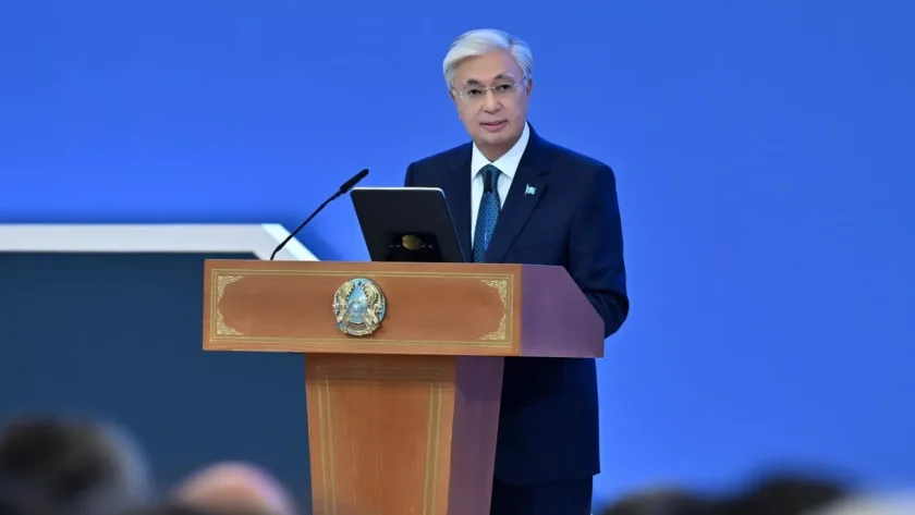 Tokayev Davosa gedəcək